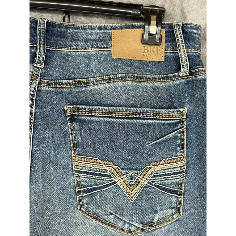 BKE Jake‎ Straight Leg Medium Wash Superior Stretch Jeans Mens 34x32 GBS15544